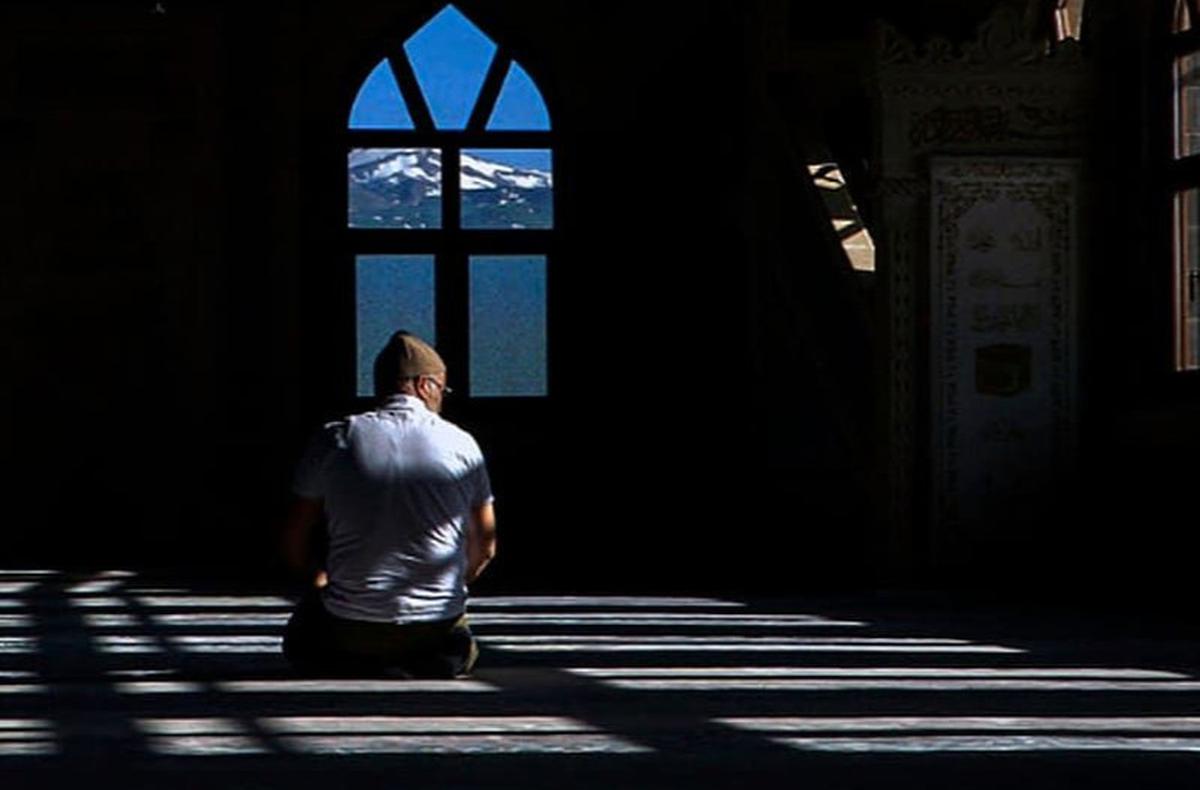 Doa setelah Sholat Taubat Latin dan Artinya, Berikut Keutamaannya