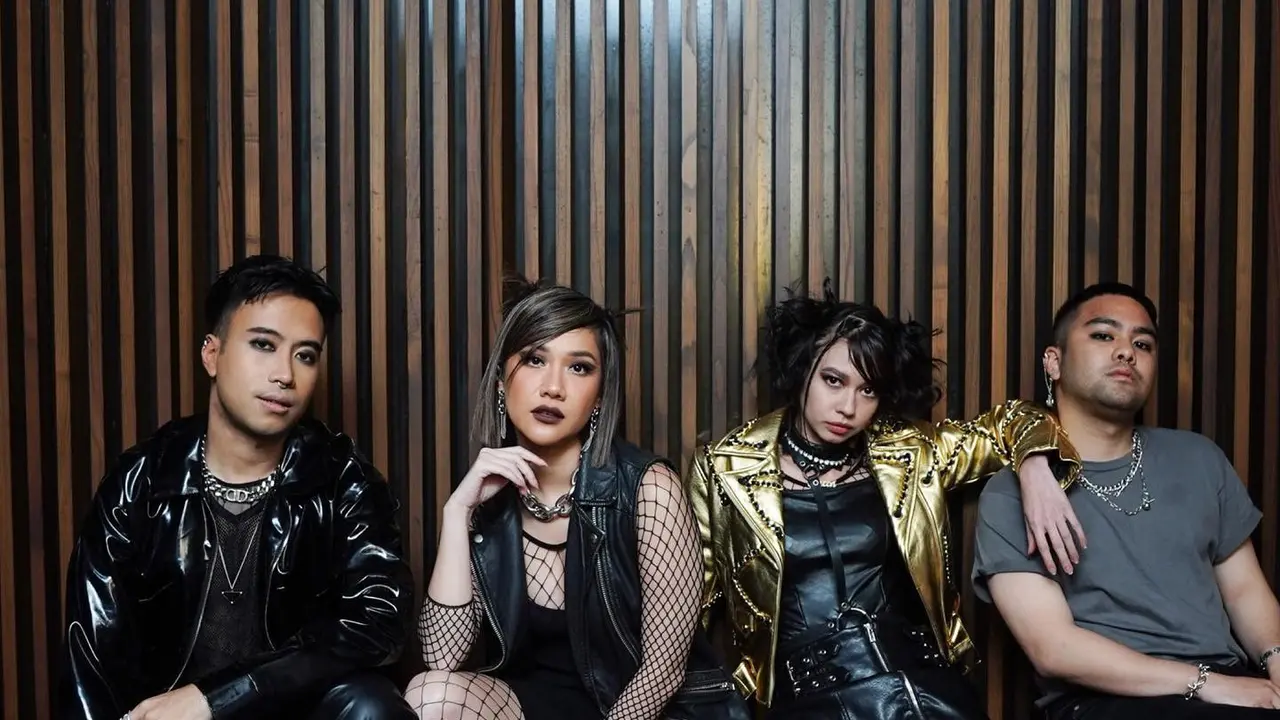 Tema Emo Night, Ini 7 Momen Pesta Ultah Vidi Aldiano Bareng Sahabat