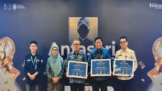 Bupati Kotabaru Raih Penghargaan Bidang Pendidikan Berkelanjutan di Antasari Award 2026