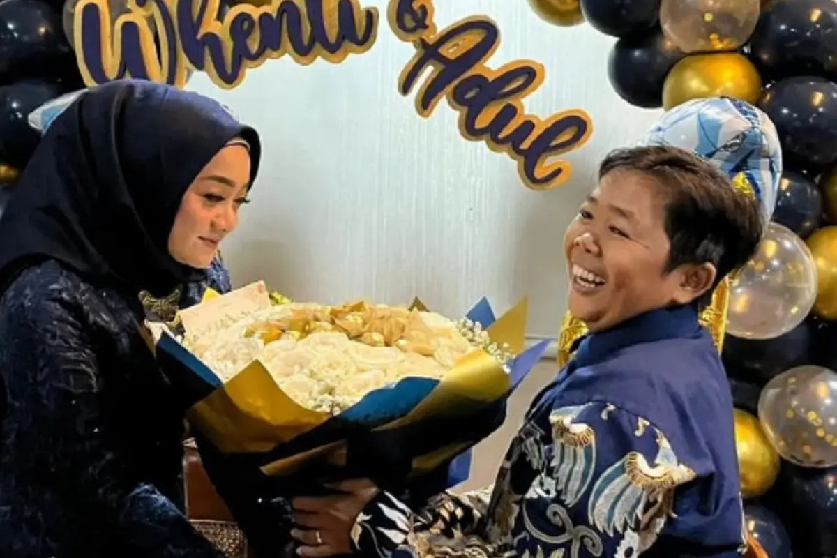 7 Potret Wenty Eri, Tunangan Adul yang Dikabarkan Segera Menikah