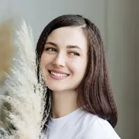 ilustrasi perempuan bahagia/Photo by Anastasiya Gepp from Pexels