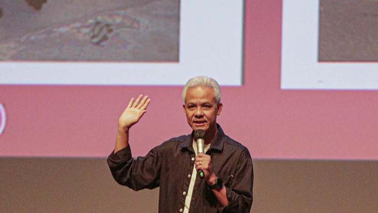Menurut Ganjar, sebanyak 37 persen millenial dan generasi z berisiko tinggi terpapar kabar bohong atau hoaks di kehidupan sehari-hari.