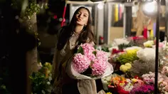 Raline Shah Pose di Toko Bunga Milan, Ajak Maknai Keindahan Alam
