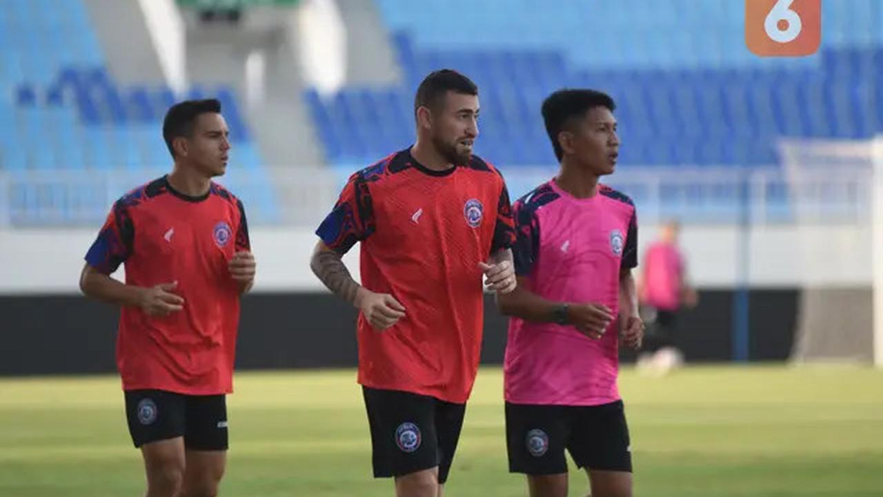 Bikin Ole Romeny Cedera, Akun Instagram Winger Arema FC Diserbu Netizen