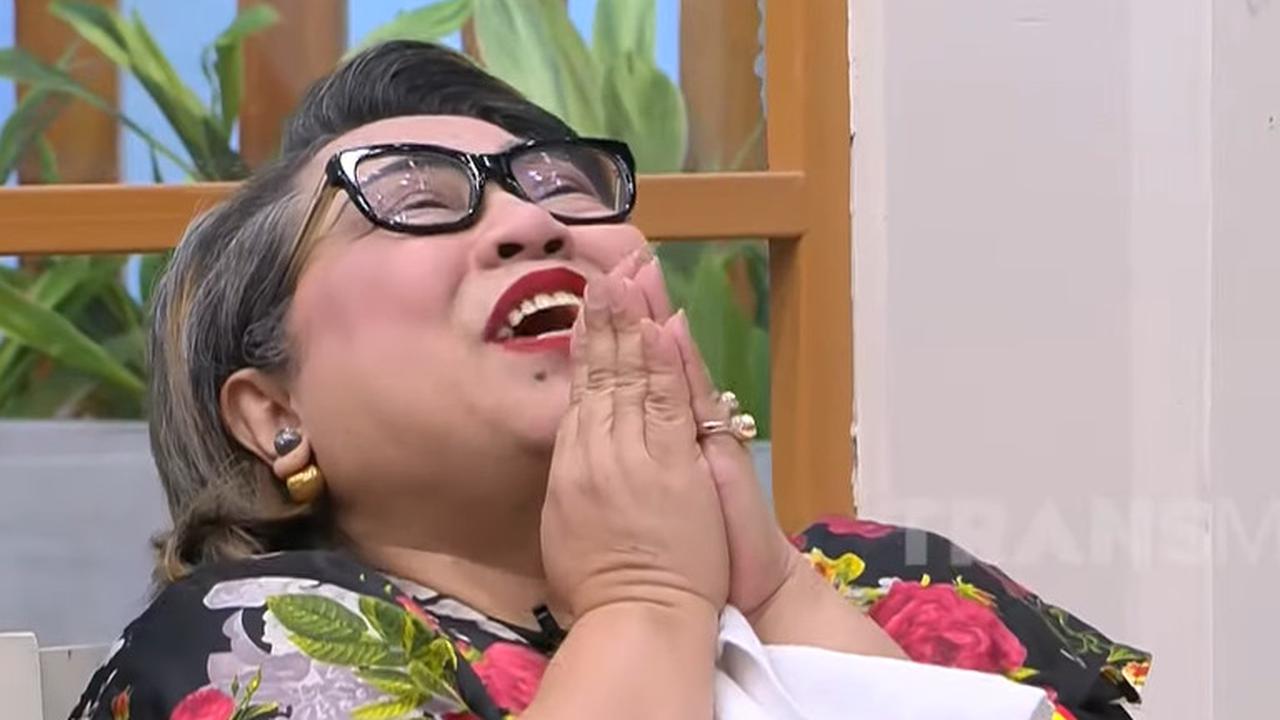 Komedian Nunung Buka Usaha Katering