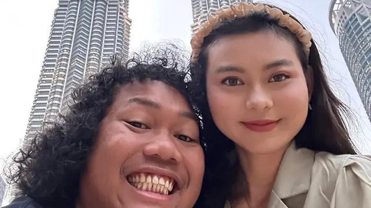 Batal Nyalon di Pilkada, Ini 7 Momen Marshel Widianto Liburan Bareng Istri