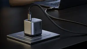 Charger Berukuran Saku Ini Bisa Isi Baterai Laptop dalam Hitungan Menit