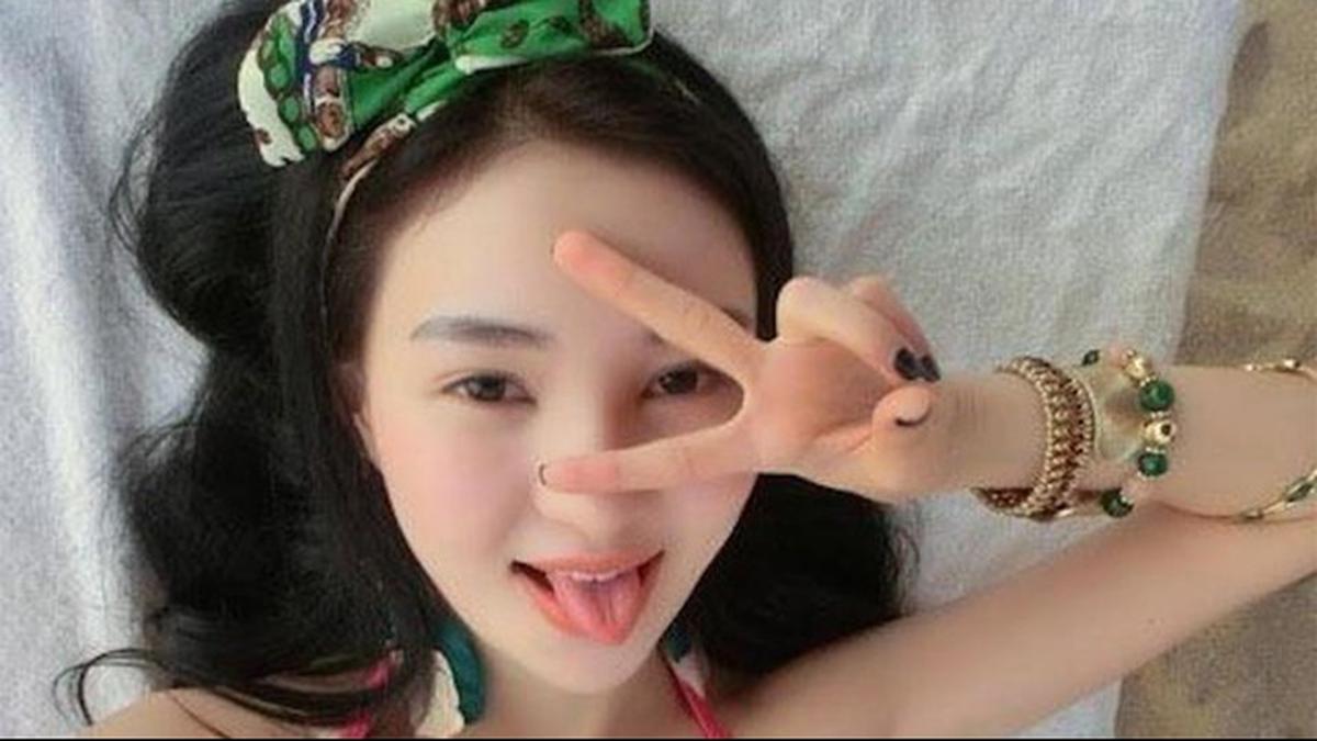 wanita jual diri online