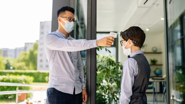 Pelaksanaan PTM 100 Persen