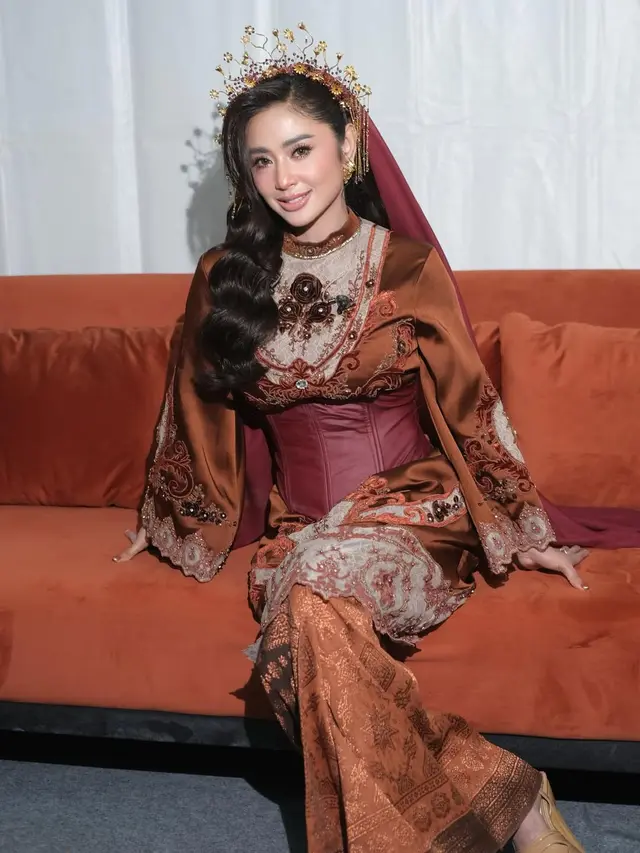 Dewi Perssik. (Foto: Dok. Instagram @dewiperssik9)