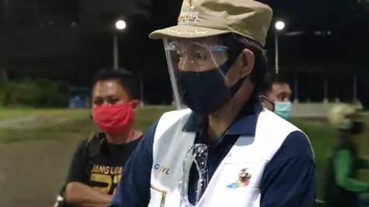Wali Kota Manado GS Vicky Lumentut memutuskan menunda pembukaan mal terkait pandemi Covid-19.