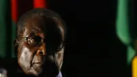 Robert Mugabe menjadi penguasa Zimbabwe selama 37 tahun (AP Photo/Jerome Delay, File)
