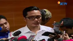 Kedatangan penyidik untuk memeriksa Novel guna mencari pelaku penyiraman air keras terhadap Novel.