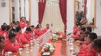 Presiden Joko Widodo menjamu atlet ASEAN Para Games 2017 di Istana Negara, Jakarta, Senin (2/10/2017). (Twitter/Imam Nahrawi)