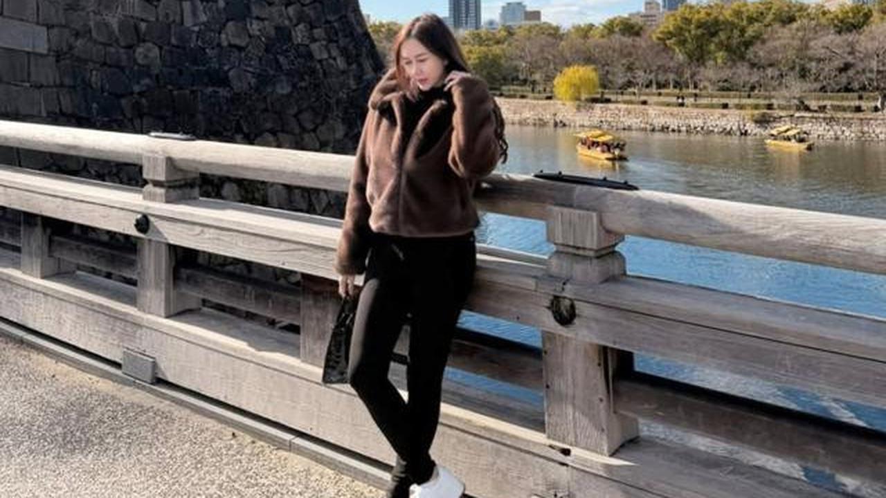 6 Gaya Aura Kasih Liburan ke Luar Negeri, Nikmati Akhir Tahun 2025 di Jepang