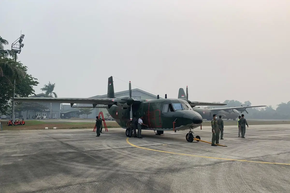 Pesawat tambahan guna operasi Teknologi Modifikasi Cuaca atau hujan buatan. (foto: dokumenasi BNPB)