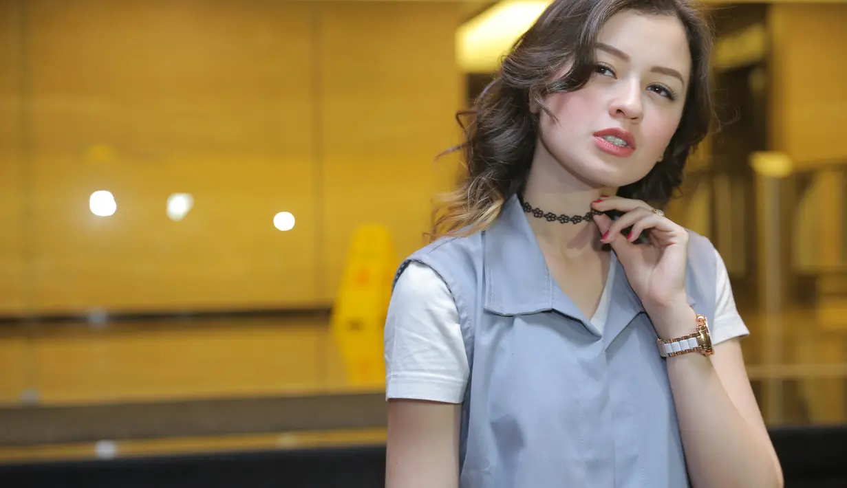 Saat itu, pemain film 'Kastil Tua' sedang liburan, bulan Desember 2015 silam. Karena tidak banyak kegiatan, lantas ia memanfaatkan dengan berpuasa. (Andy Masela/Bintang.com)