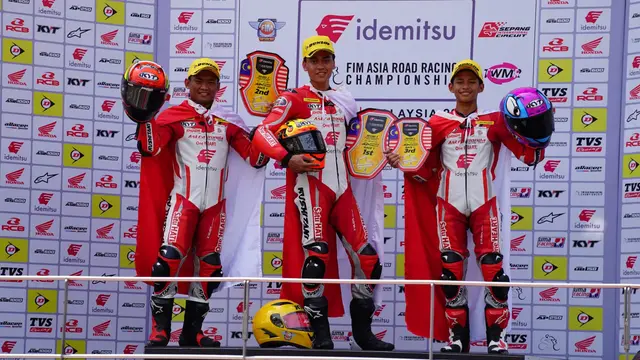 Trio Pembalap AHRT di Podium AP250 Ajang ARRC Sepang 2023