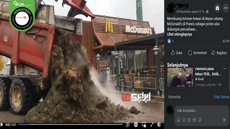 Video yang diklaim aksi buang kotoran hewan di depan gerai McDonald's Prancis sebagai bentuk protes terhadap rezim zionis. (sumber: Facebook)
