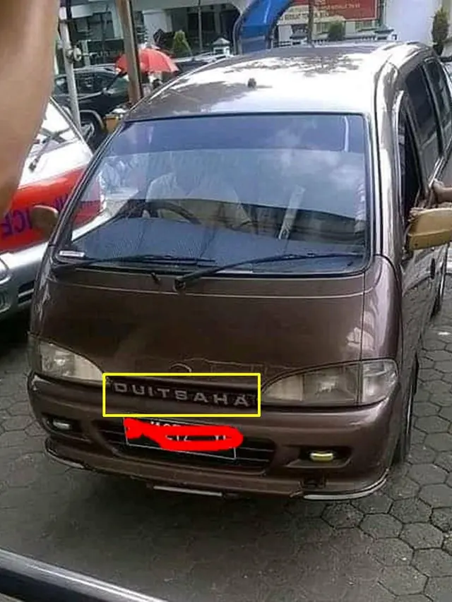Plesetan merek Toyota (Ist)