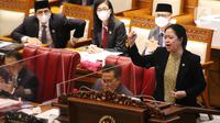 Ketua DPR RI Puan Maharani berpidato dalam Paripurna ke-20, Masa Sidang IV Tahun 2021-2022 di Gedung Nusantara II, Kompleks MPR/DPR/DPD RI, Jakarta, Kamis (14/4/2022). Paripurna DPR Tutup Masa Sidang IV Tahun 2021-2022. (Liputan6.com/Angga Yuniar)