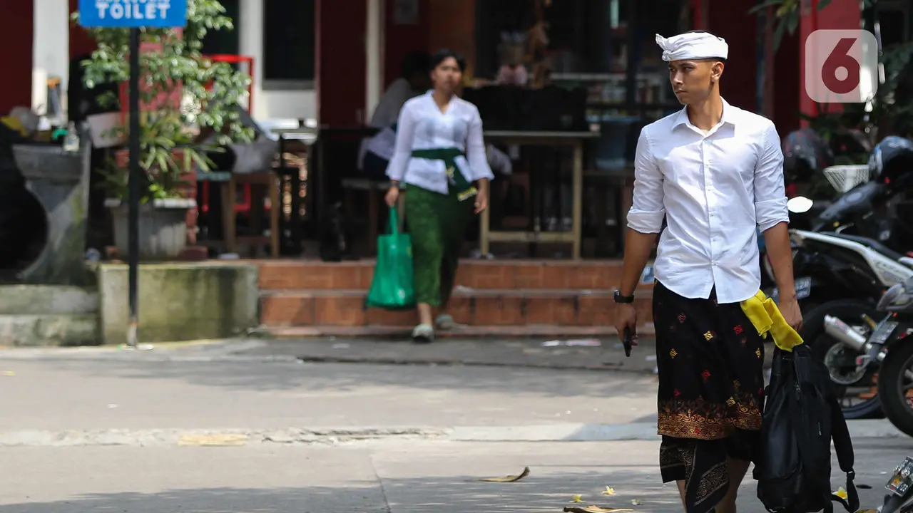 Suasana Perayaan Hari Raya Nyepi Tahun Baru Saka 1945 di Pura Aditya Jaya