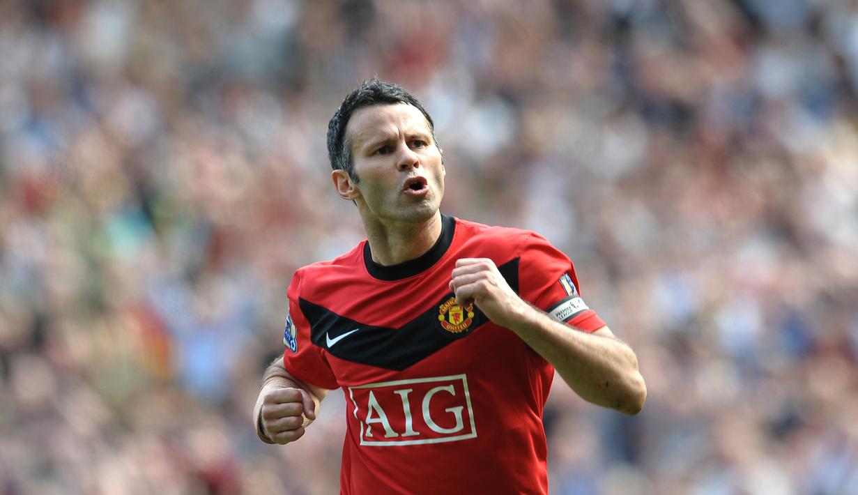 Ryan Giggs (Manchester United) - Legenda Manchester United ini menjadi salah satu pemain paling setia berseragam The Red Devils. Gigs memulai dan menghabiskan kariernya hanya bersama Manchester United dari 1990-2014. (AFP/Paul Ellis)