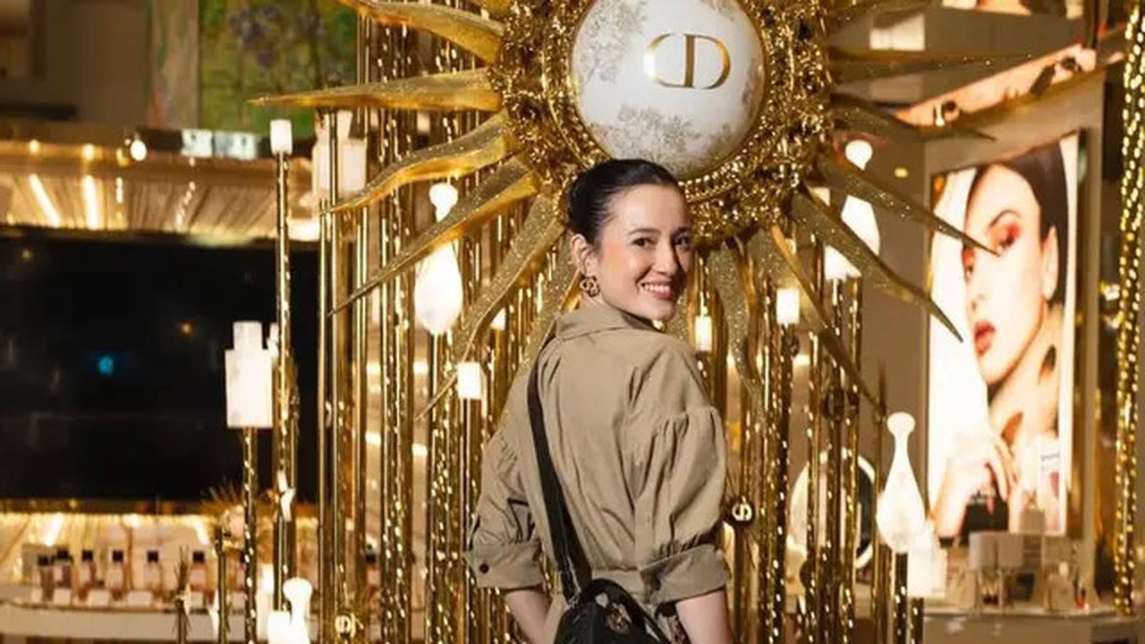 8 Tampilan Menawan Para Artis Head to Toe Kenakan Dior saat Hadir di Dior Beauty Holiday 2024, Alyssa Daguise hingga Julie Estelle