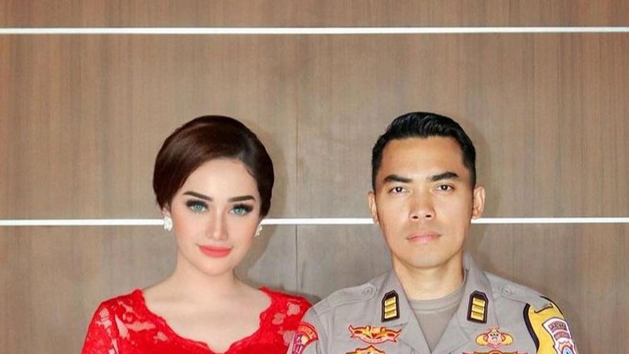 Dampingi Suami di Tempat Baru, Potret Cristina Laws Istri Perwira Polisi Berkebaya Merah, Cantiknya Kelewatan
