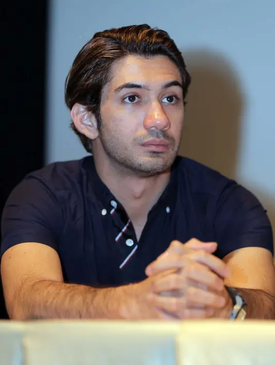 Salah satu Alasan Reza Rahadian mencoret film Rudy Habibie. Meski mendapatkan 3 penghargaan di Indonesia, film itu tidak cukup kuat untuk Oscar. Karena bersifat personal, meski dari segi penonton mendapatkan di atas satu juta. (Deki Prayoga/Bintang.com)