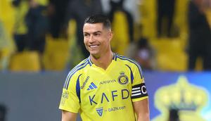 Gol lewat penalti pada menit ke-42 tersebut membalikkan keadaan dan memastikan kemenangan Al Nassr atas Al Okhdood, yang sebelumnya unggul lebih dulu. (AFP/Fayez Nureldine)