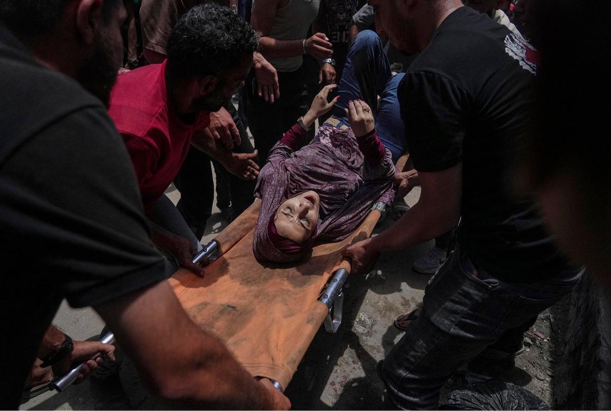 FOTO: Biadab! Serangan Israel Kembali Hantam Tenda Pengungsi di Gaza