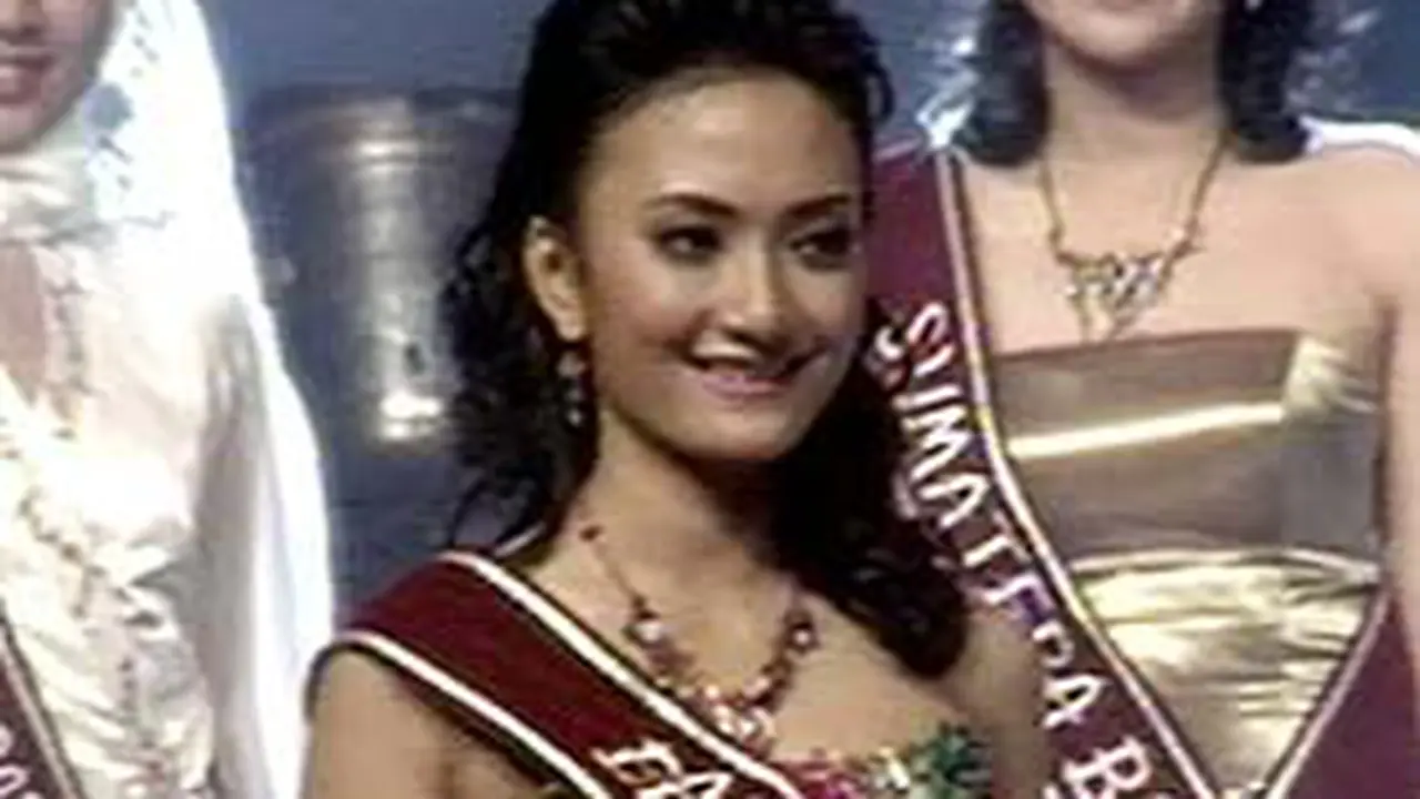 070804aPutriIndo.jpg