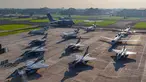 Deretan pesawat tempur Rafale, Falcon 8X dan pesawat kargo Airbus A400M MRTT berjajar di Pangkalan Udara (Lanud) Halim Perdanakusuma, Jakarta, Senin (18/5/2026). (Biro Pers Sekretariat Presiden)
