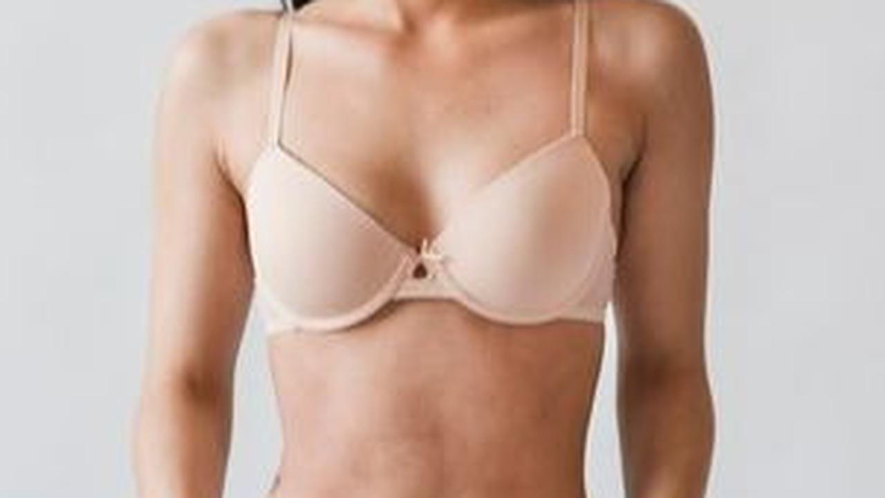 1. Demi Cup Bra: Untuk Payudara Kecil