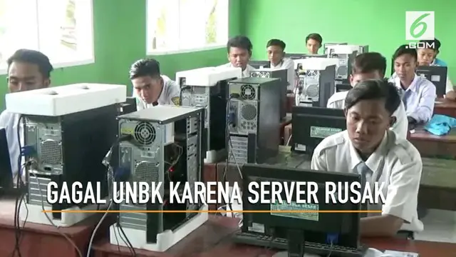 Puluhan siswa gagal mengikuti UNBK di hari pertama karena server yang mereka gunakan rusak.
