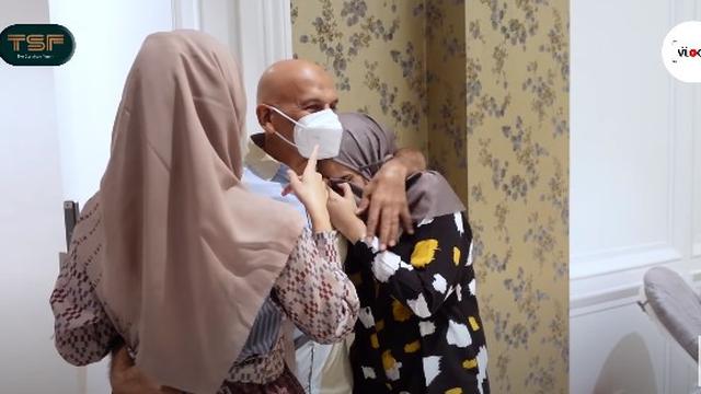 7 Momen Haru Mark Sungkar Temui Anak Zaskia Sungkar Usai Bebas dari Penjara