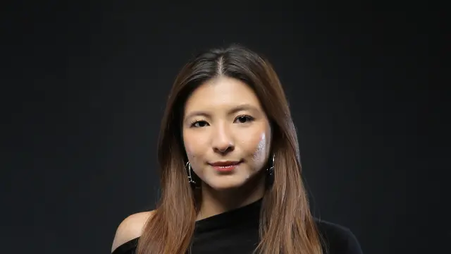 Shalom Razade.