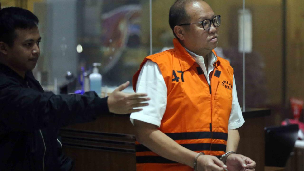 FOTO: KPK Tahan Hendarto, Bos Grup Bara Jaya Utama dalam Kasus Dugaan Korupsi Kredit LPEI Rp 11 Triliun