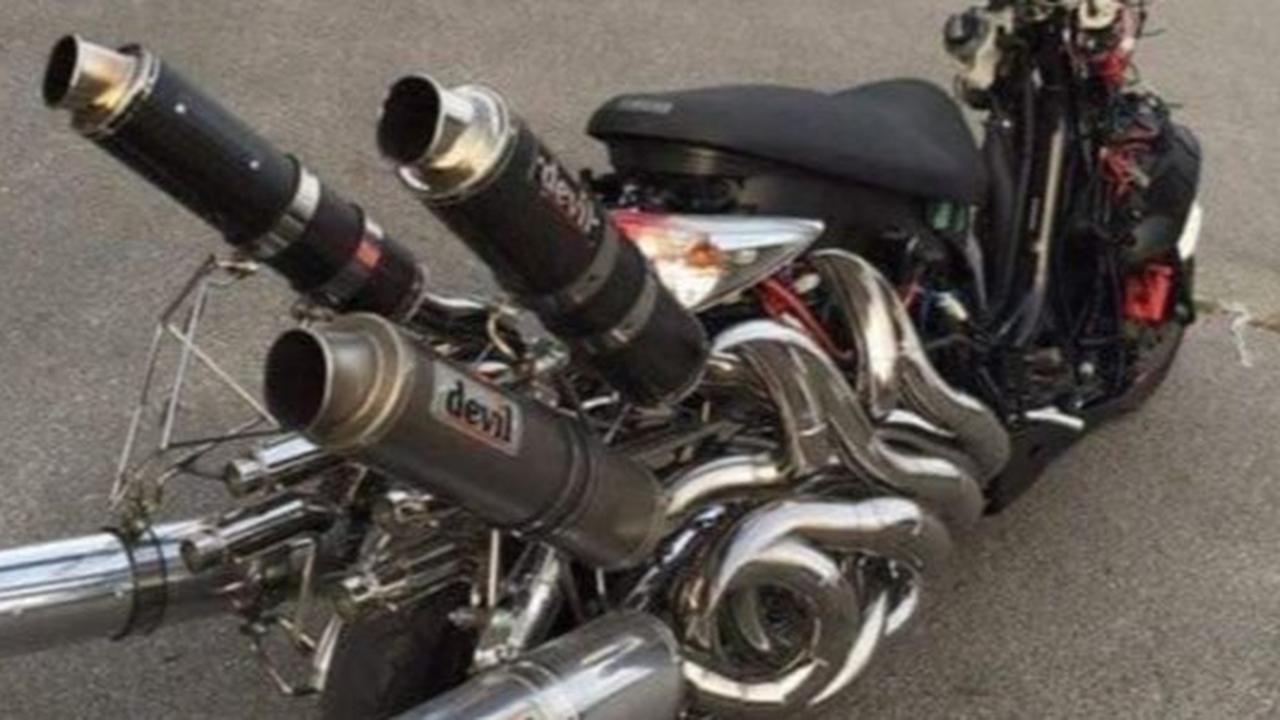 Perhatikan! Berikut adalah alasan knalpot motor mengeluarkan suara nembak saat gas dilepas