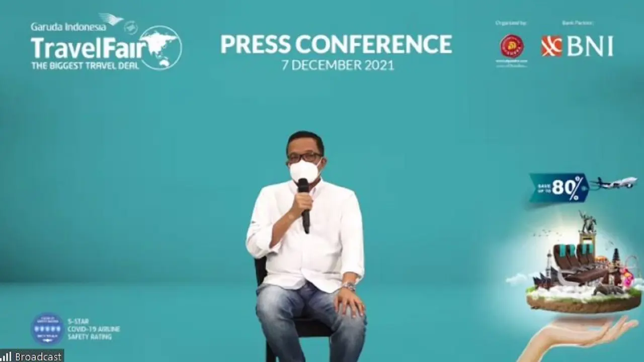 Direktur Layanana dan Niaga Garuda Indonesia, Ade R. Susandi