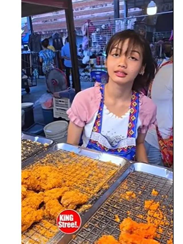 Mirip Lisa BLACKPINK, Penjual Ayam Goreng di Pasar Thailand Ini Viral