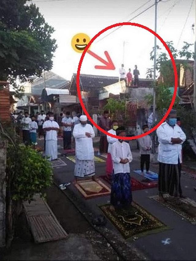 salat Idul Fitri physical distancing