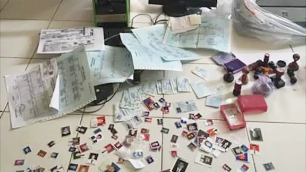 Pemalsuan Dokumen