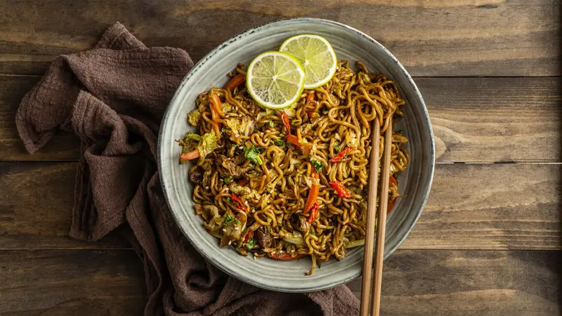 ilustrasi mie goreng