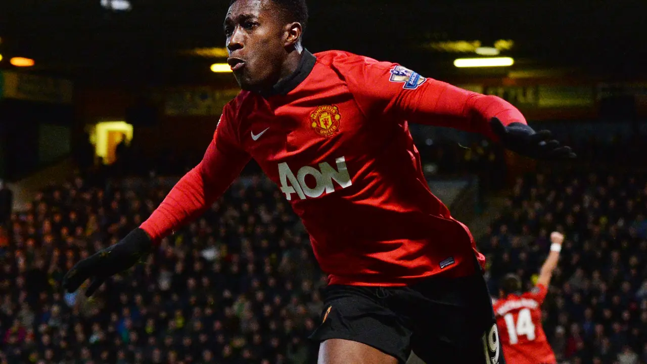Pesepak Bola yang Pernah Membela Manchester United dan Arsenal