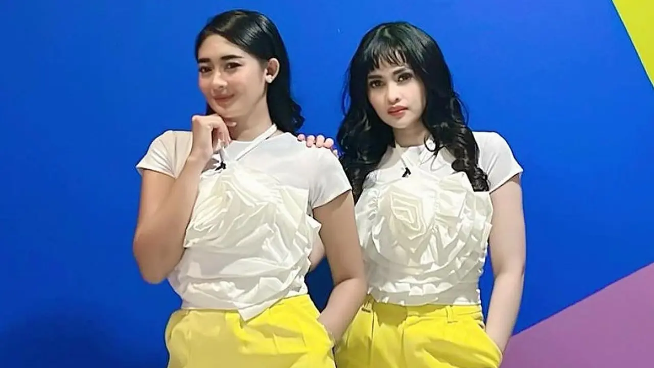 6 Potret Duo Anggrek Penyanyi 'Cikini Gondangdia' yang Viral, Selalu Kompak