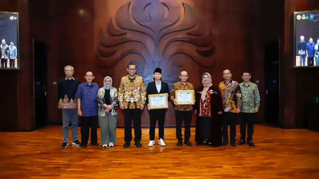 Pemkab Trenggalek Dapat Penghargaan UI GreenCity Metric 2024 sebagai Peserta Baru Terbaik