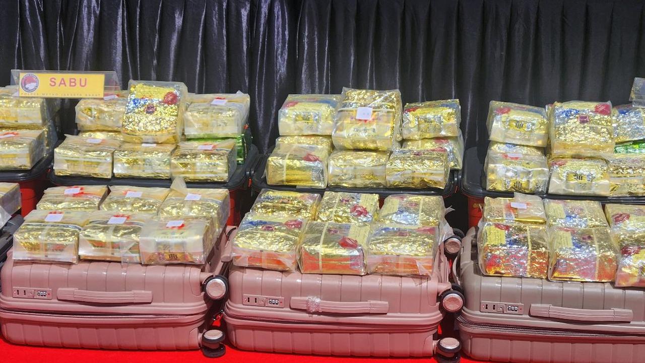 Modus itu terungkap setelah Murtala mencoba mengirimkan paket narkotika jenis sabu seberat 110 kilogram satu hari menjelang pemungutan suara atau 13 Februari 2024.<br>