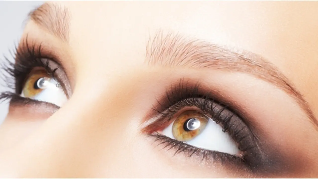 (C) shutterstock